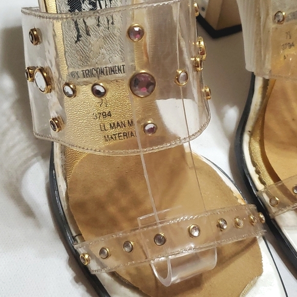 Street Feet Clear Crystals & Gold Studs Size 7.5 - Picture 2 of 15